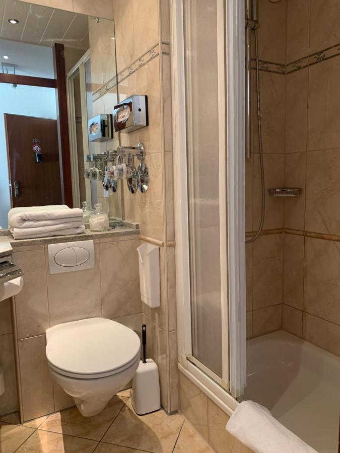 Private Suite Im Gebaeude Des Graf Eberhard Hotels Bad Urach Exteriér fotografie